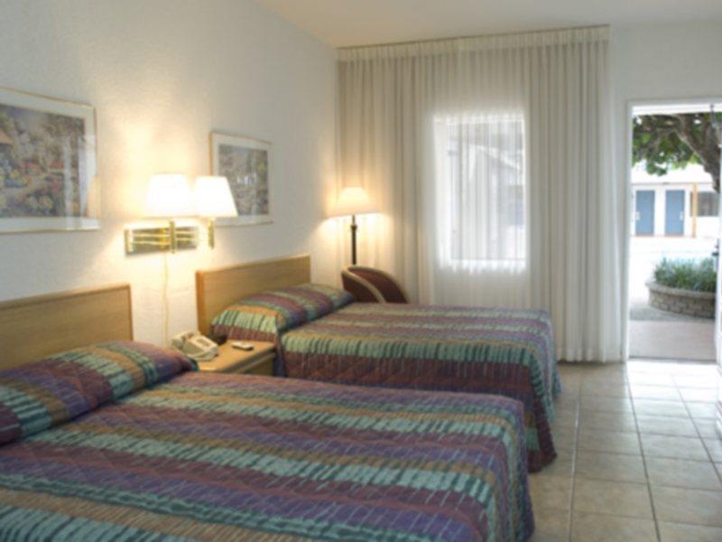 Travelodge Monaco Beach Resort Sunny Isles Beach Esterno foto