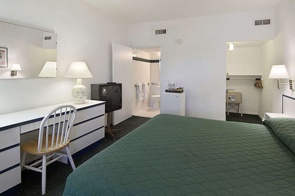 Travelodge Monaco Beach Resort Sunny Isles Beach Esterno foto